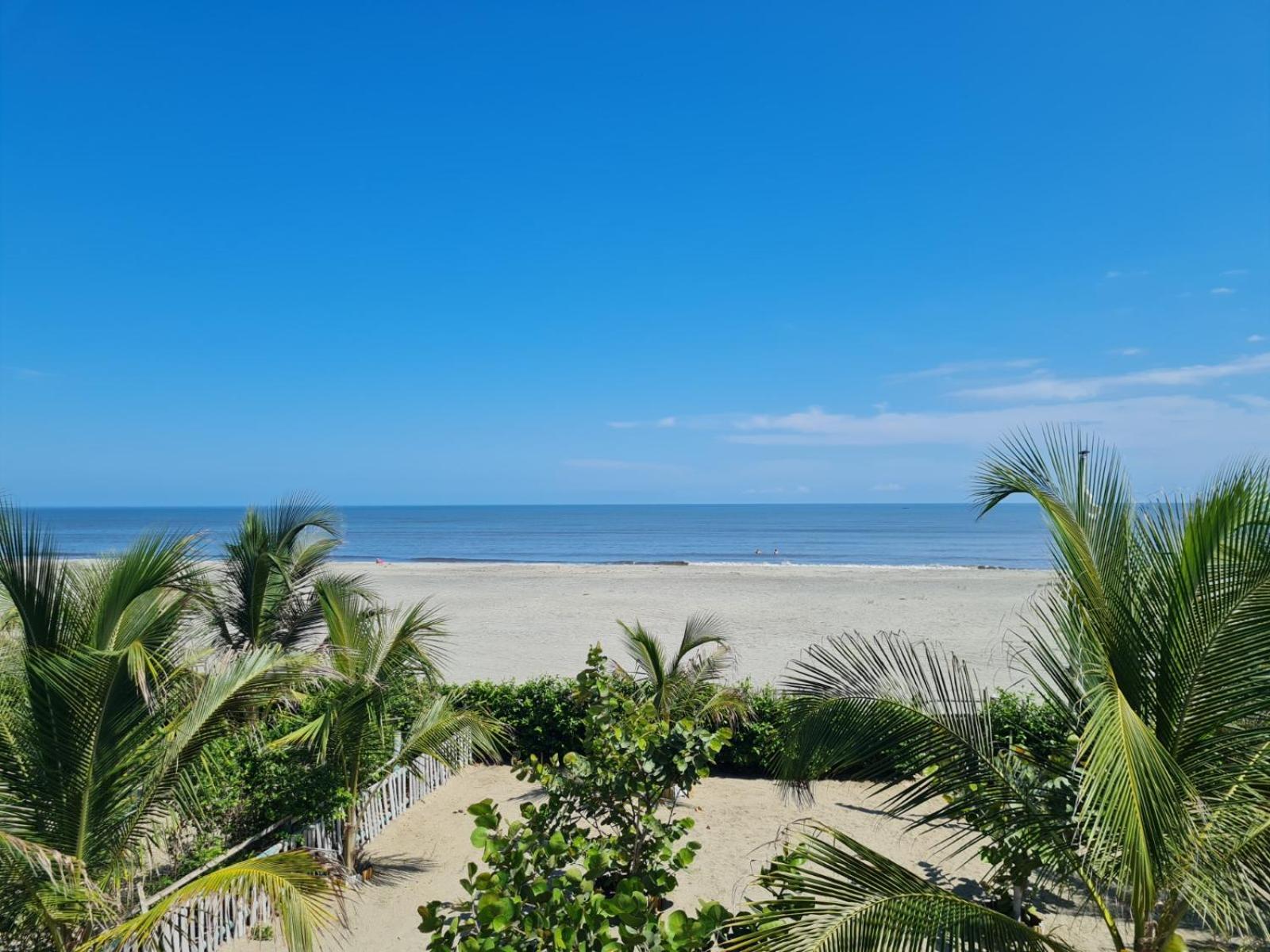 Eco-Hotel Chevere Beach Puebloviejo Bagian luar foto