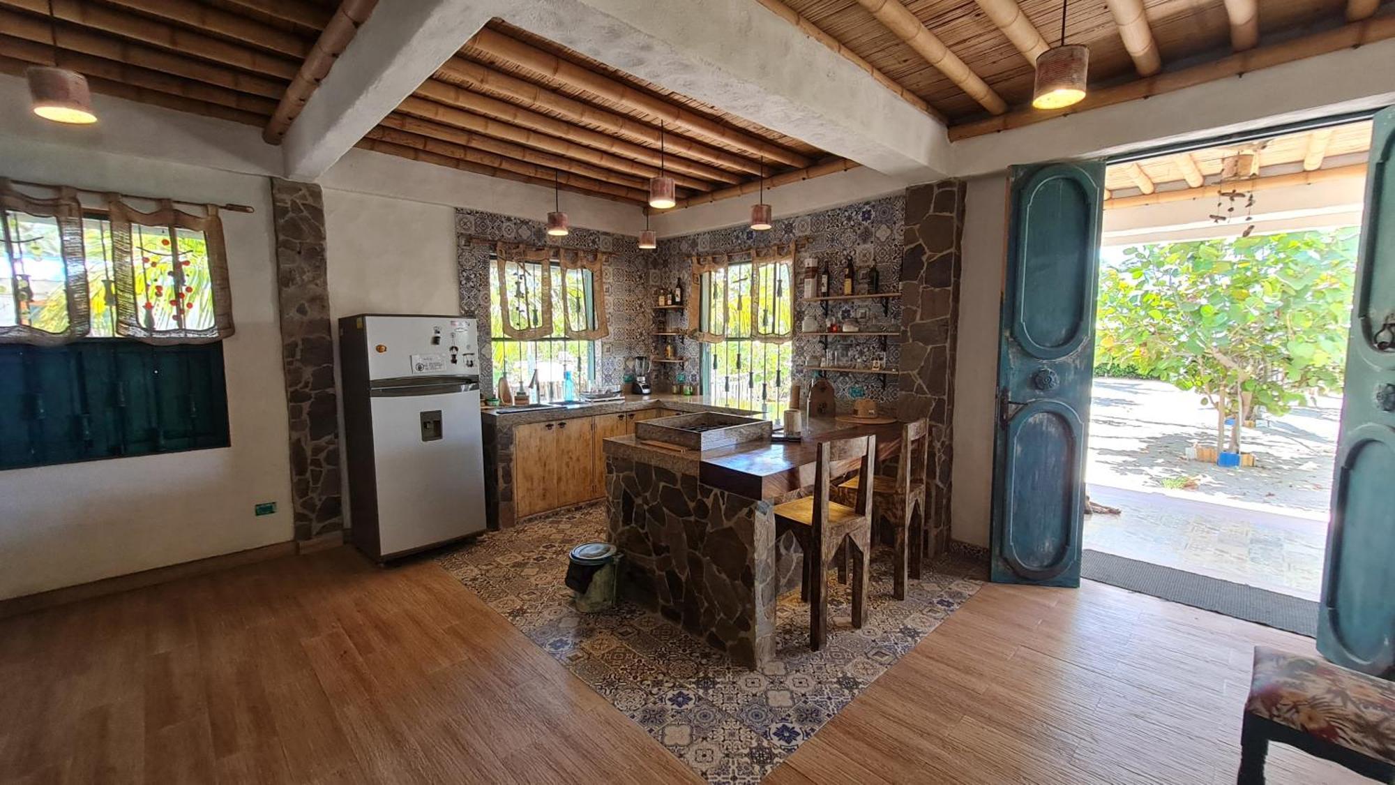 Eco-Hotel Chevere Beach Puebloviejo Bagian luar foto